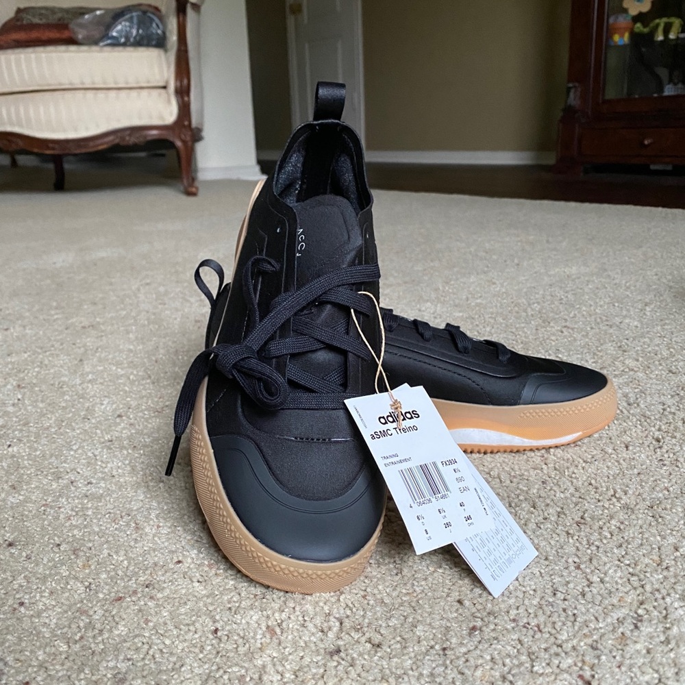NWT Stella McCartney Black Addidas Treino